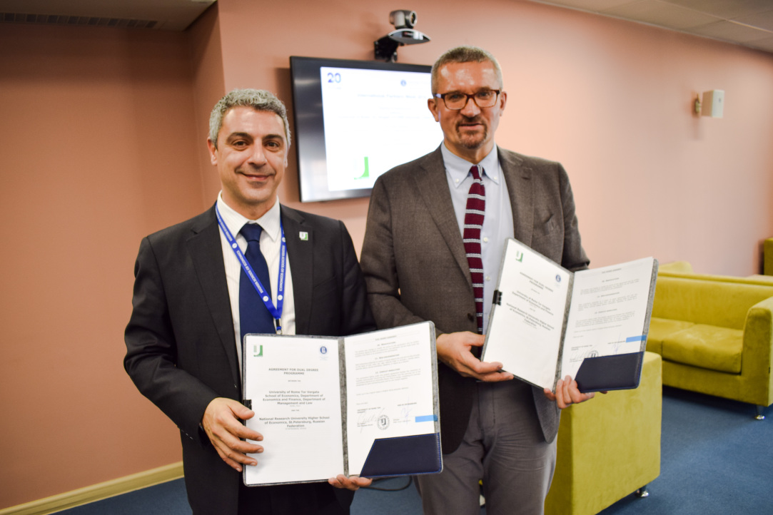 Double Degree Bachelor’s Programmes Launched at HSE St. Petersburg Illustration for news: Double Degree Bachelor’s Programmes Launched at HSE St. Petersburg