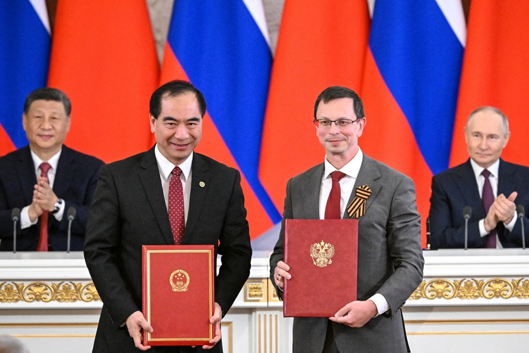 Qiu Yong, Nikita Anisimov, Gong Qihuang