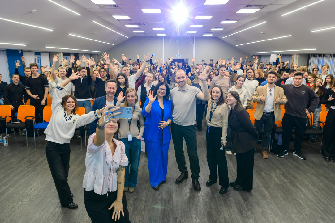 НИУ ВШЭ — Нижний Новгород и Авито договорились о развитии образования и карьерных возможностей студентов Иллюстрация к новости: НИУ ВШЭ — Нижний Новгород и Авито договорились о развитии образования и карьерных возможностей студентов